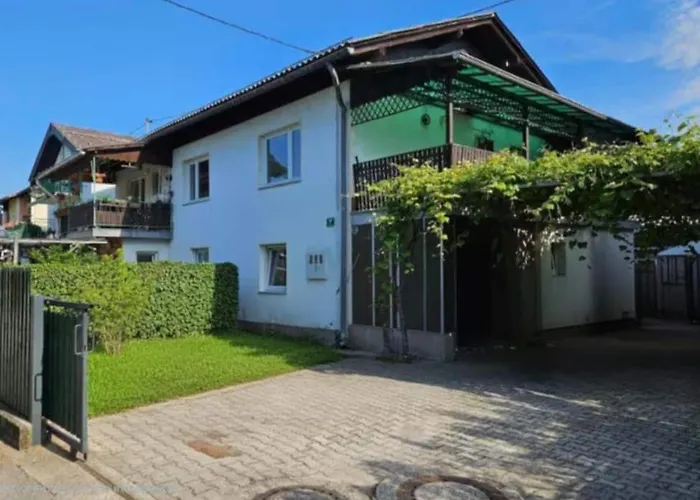 Loginn Vic Apartament *